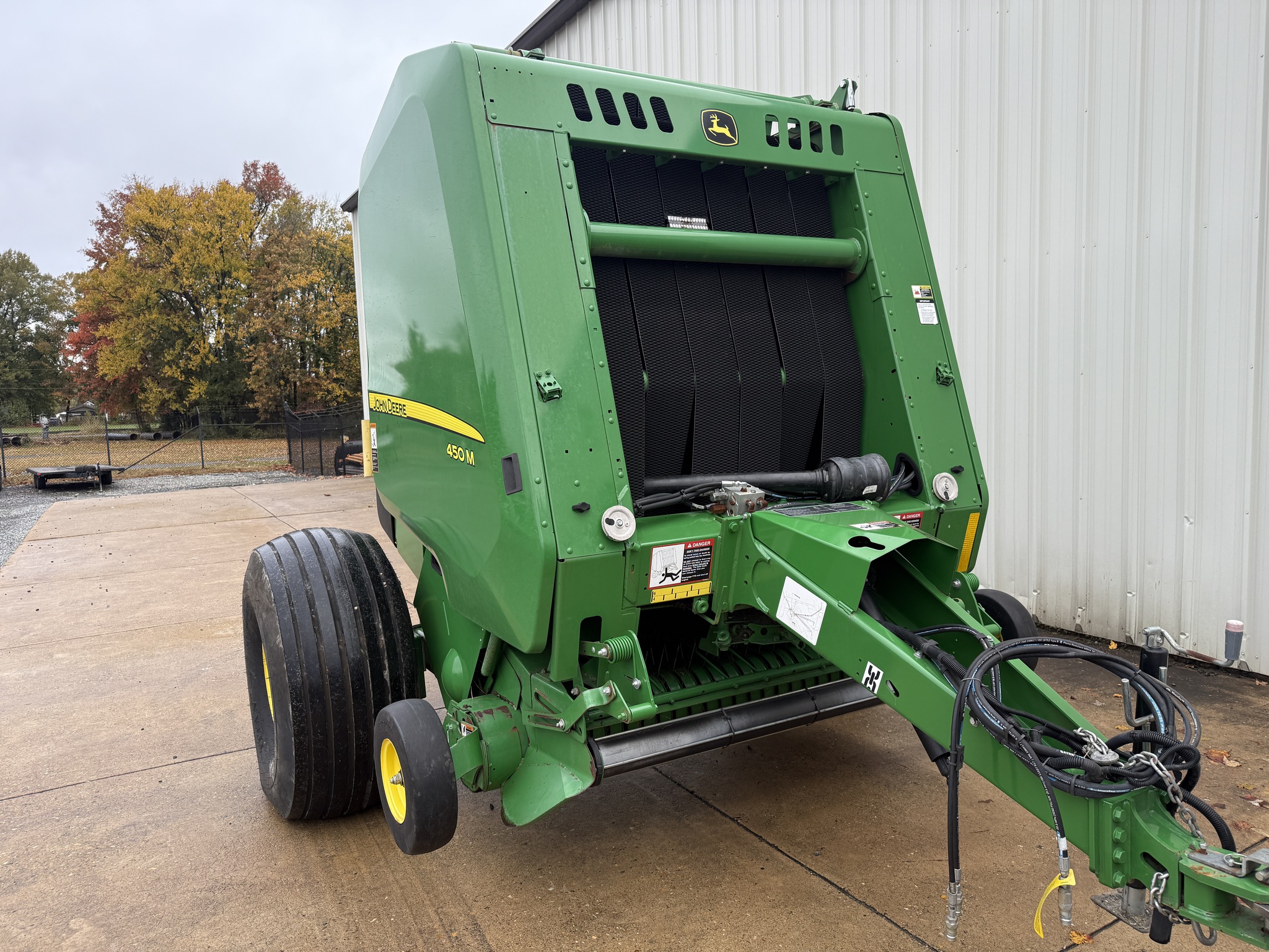 2022 John Deere 450M Image 4