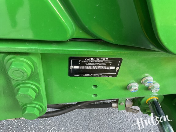 Photo of 2025 John Deere 6120M