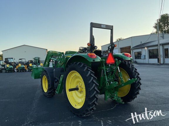 Photo of 2025 John Deere 6120M