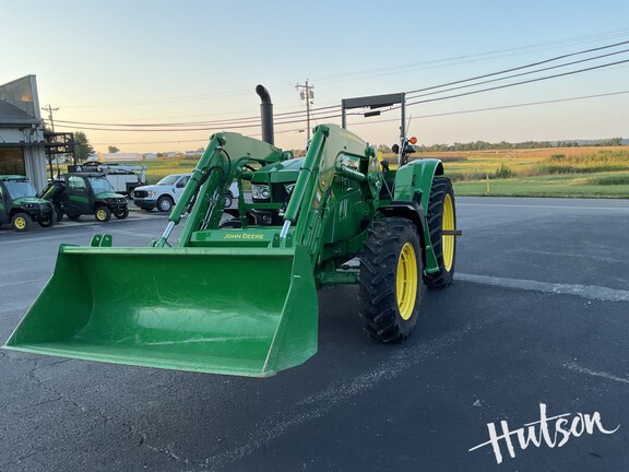 Photo of 2025 John Deere 6120M