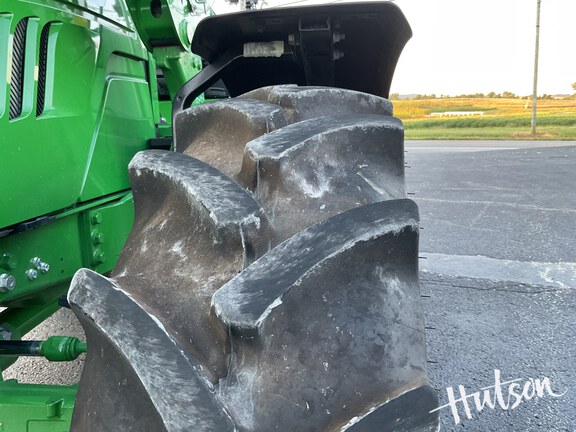 Photo of 2025 John Deere 6120M