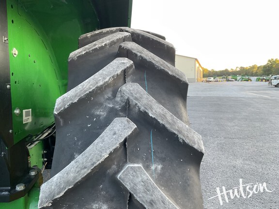 Photo of 2025 John Deere 6120M