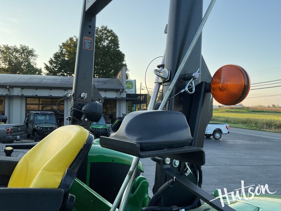 Photo of 2025 John Deere 6120M