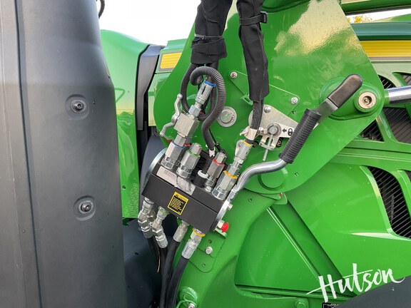 Photo of 2025 John Deere 6120M