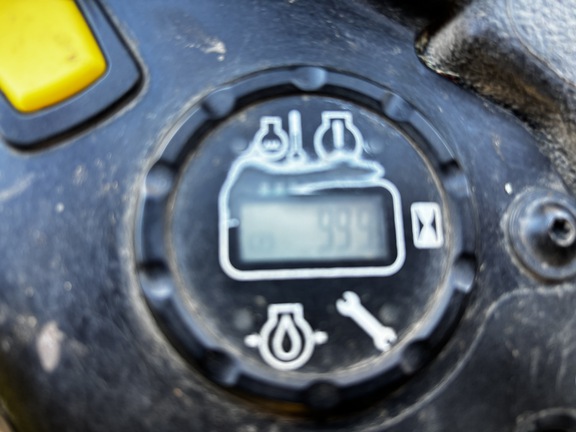 Used 2018 John Deere Z930M Zero Turn Mowers at Koenig Equipment in Richmond, IN - Photo6