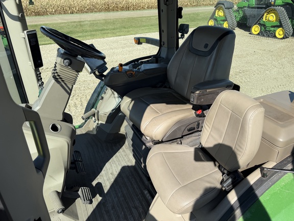 2023 John Deere 7R 210 - Photo23