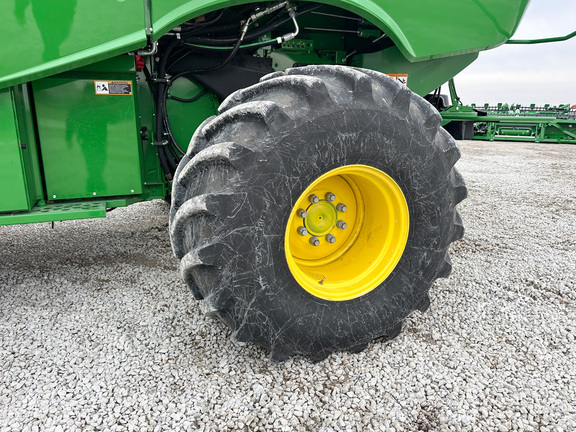 2022 John-Deere S780