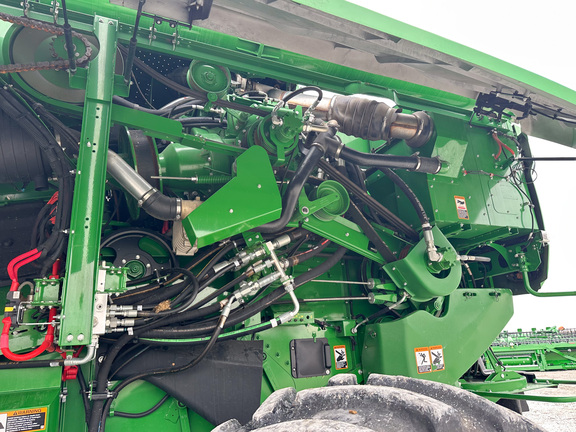 2022 John-Deere S780