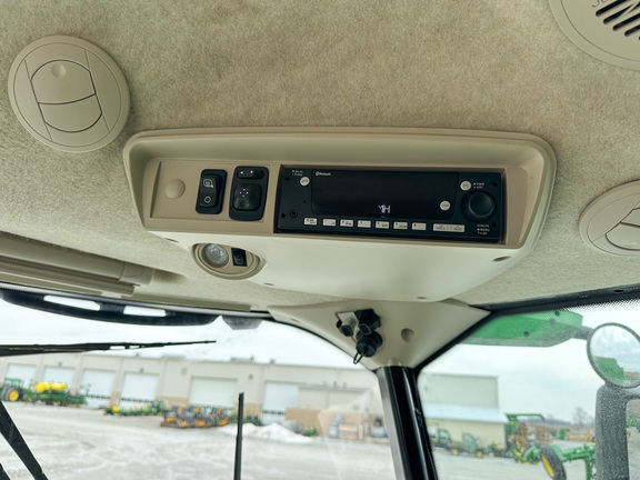 2022 John-Deere S780