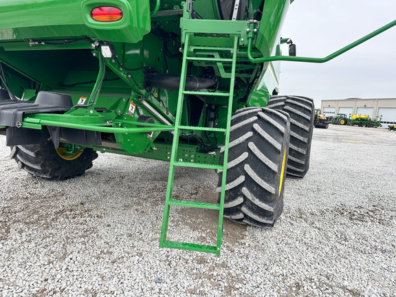 2022 John-Deere S780