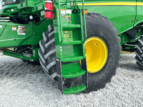 2022 John-Deere S780