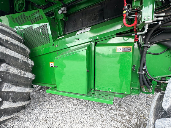 2022 John-Deere S780