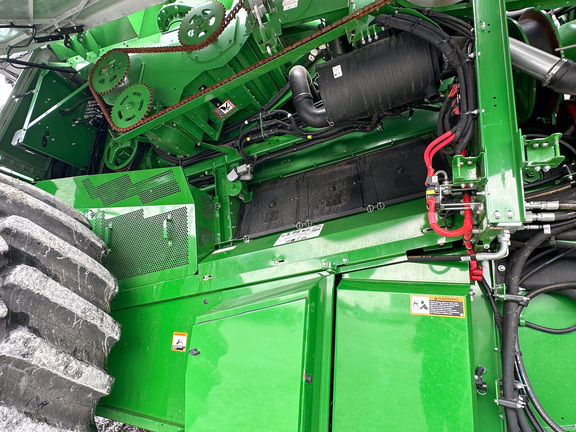 2022 John-Deere S780