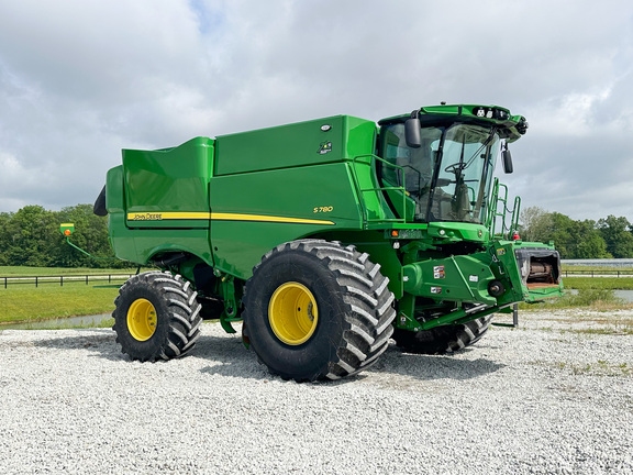 2022 John-Deere S780