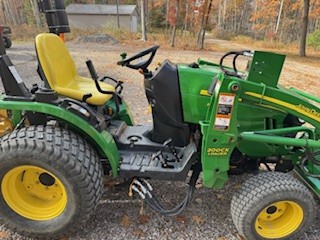 2008 John Deere 2320 Image 5