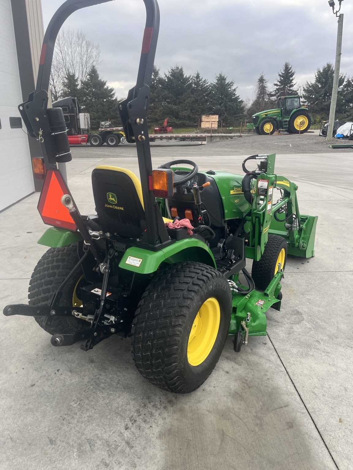 2008 John Deere 2320 Image 7