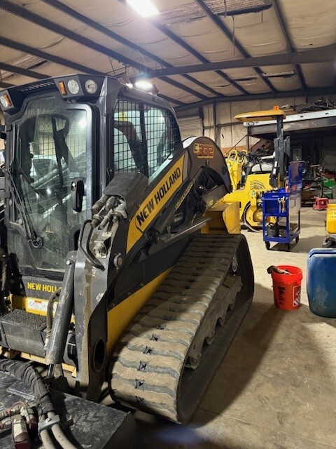 2023 New Holland C332 Image 4