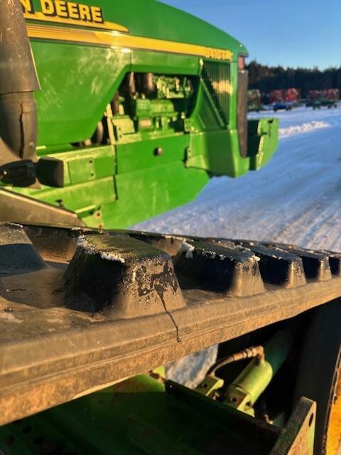 2000 John Deere 8410T Image 13