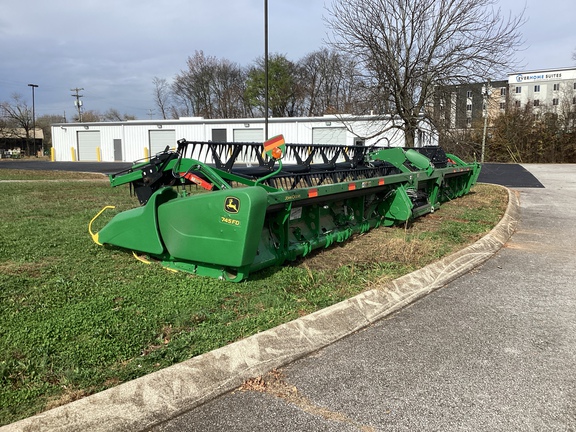 Photo of 2019 John Deere 745FD