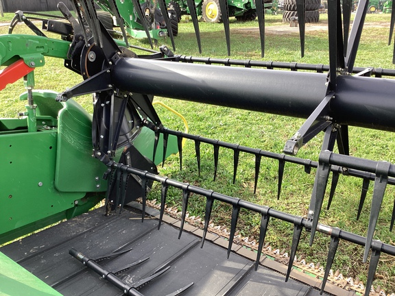 Photo of 2019 John Deere 745FD