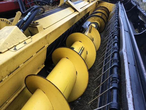 2017 New Holland H7150 - Photo7