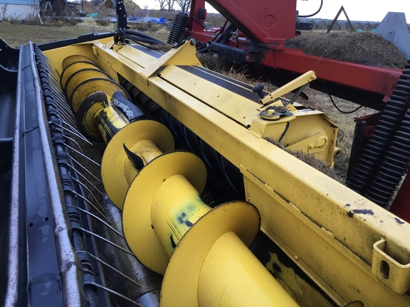 2017 New Holland H7150 - Photo8