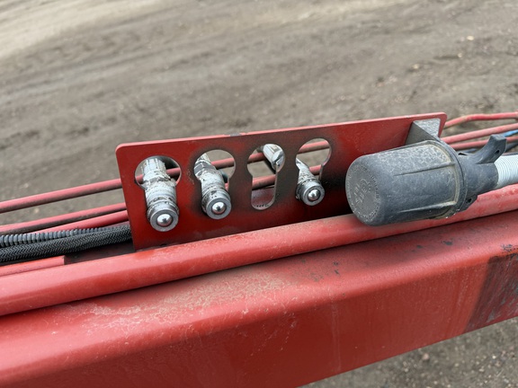 2017 New Holland H7150 - Photo28