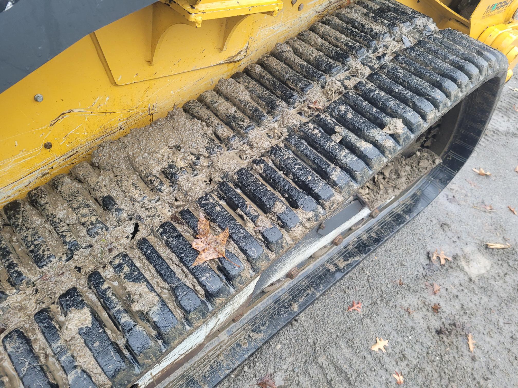 2021 John Deere 317G Image 5