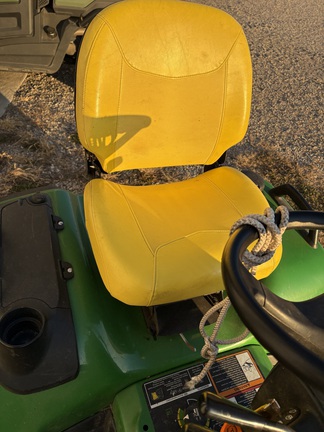 2017 John Deere X734 - Photo4