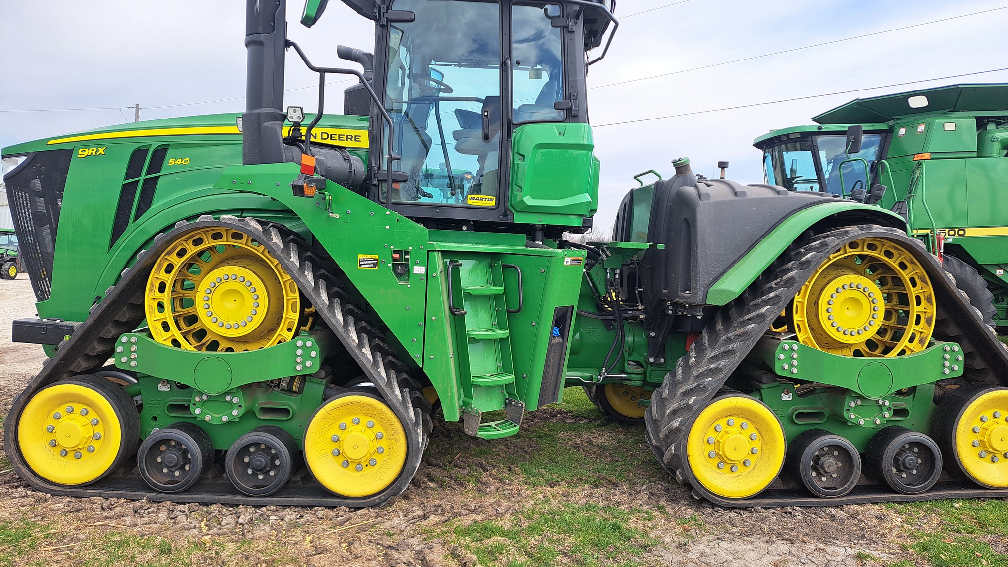  2022 John Deere 9RX 540 at Heritage Tractor in Monmouth, IL