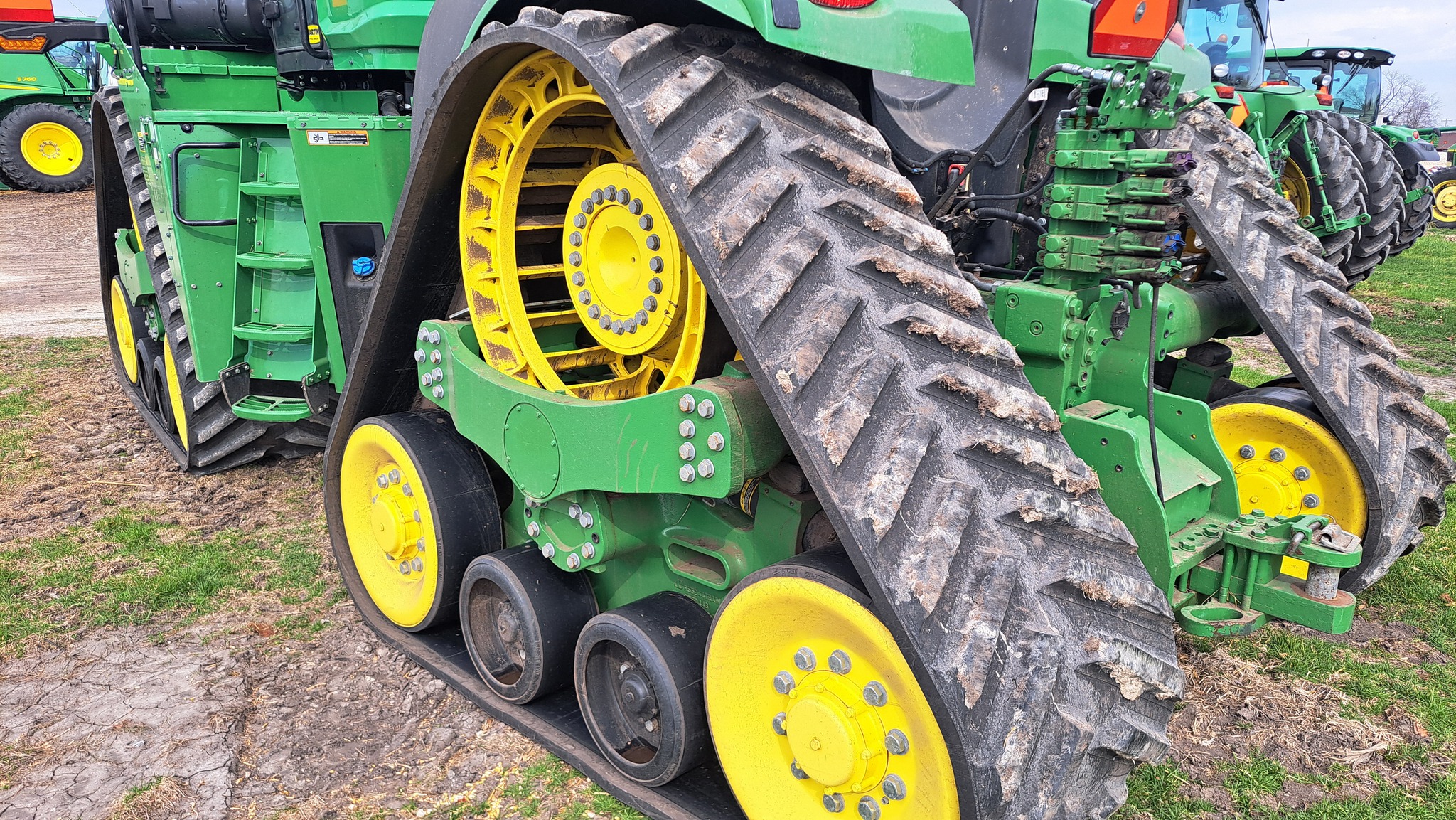  2022 John Deere 9RX 540 at Heritage Tractor in Monmouth, IL