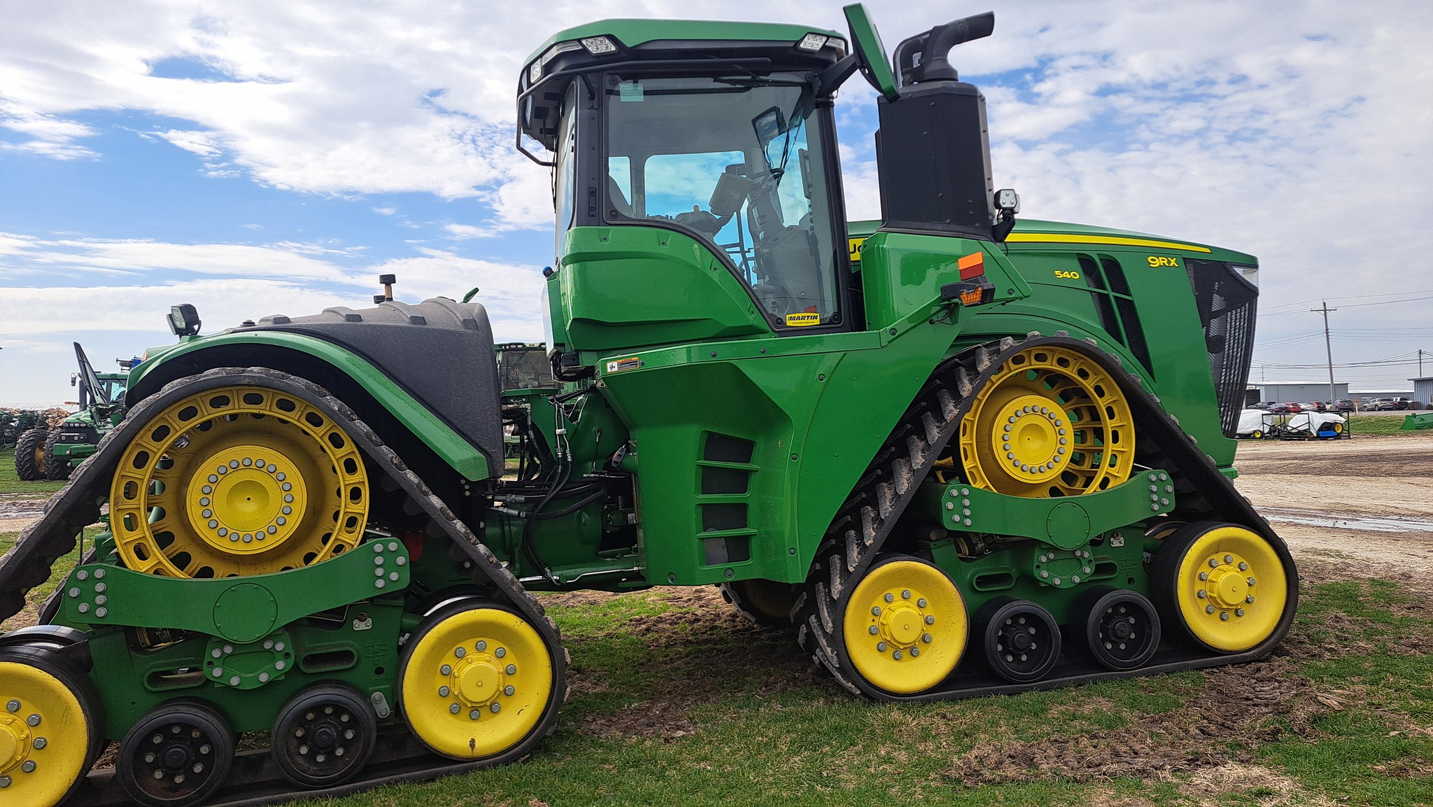  2022 John Deere 9RX 540 at Heritage Tractor in Monmouth, IL