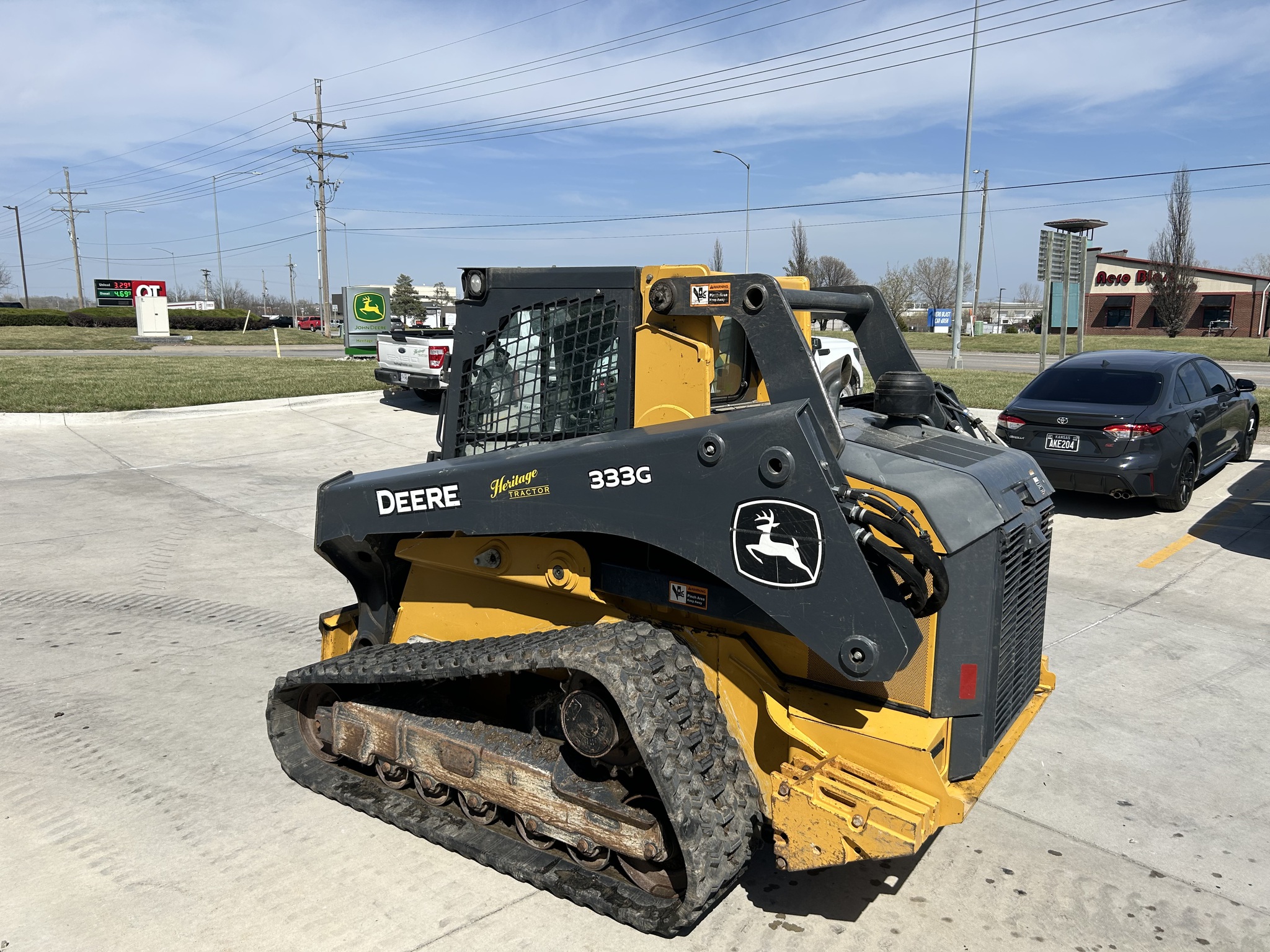 2021 John Deere 333G at Heritage Tractor in Olathe, KS