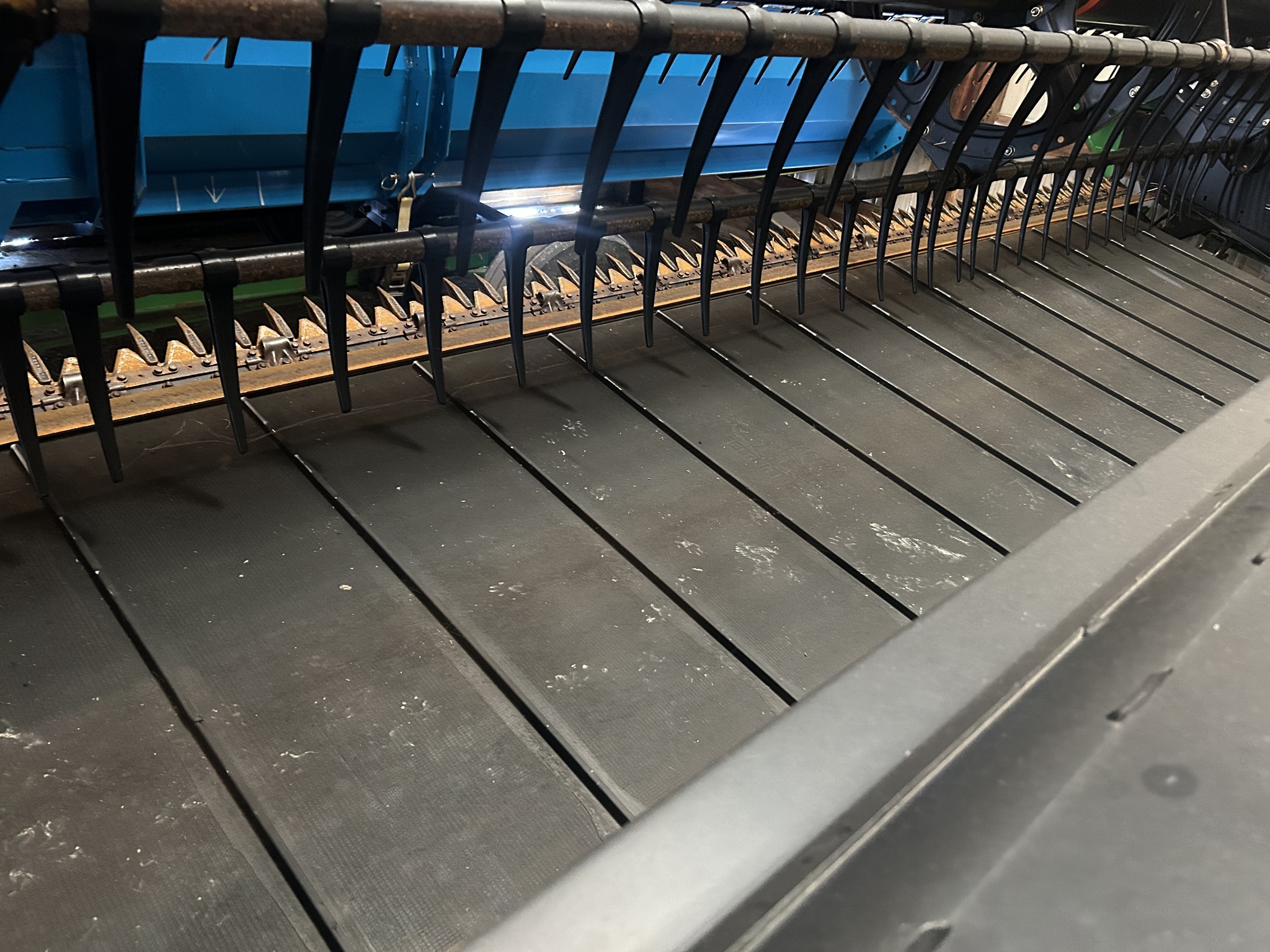 2013 John Deere 435D Image 4