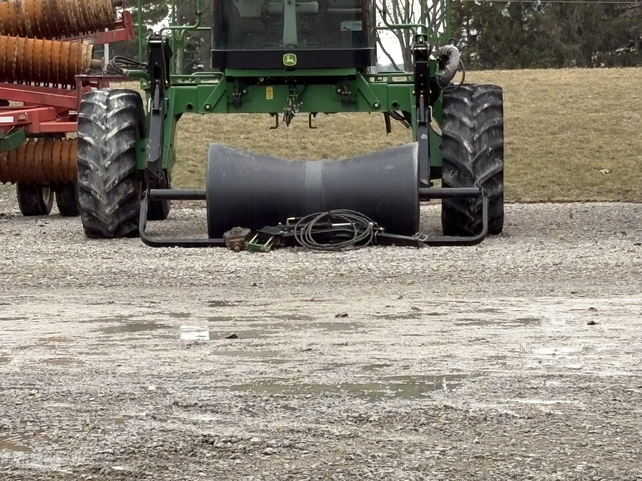 2013 John Deere 435D Image 3