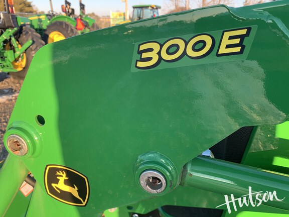 Photo of 2025 John Deere 3038E
