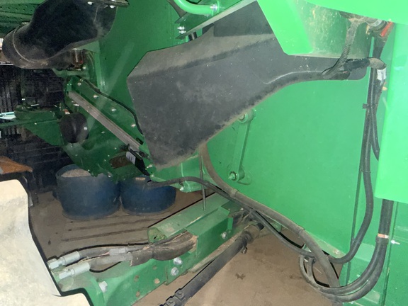 Photo of 2017 John Deere S670