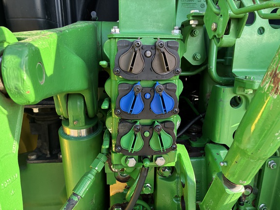 2017 John Deere 6155R (11th thumbnail)