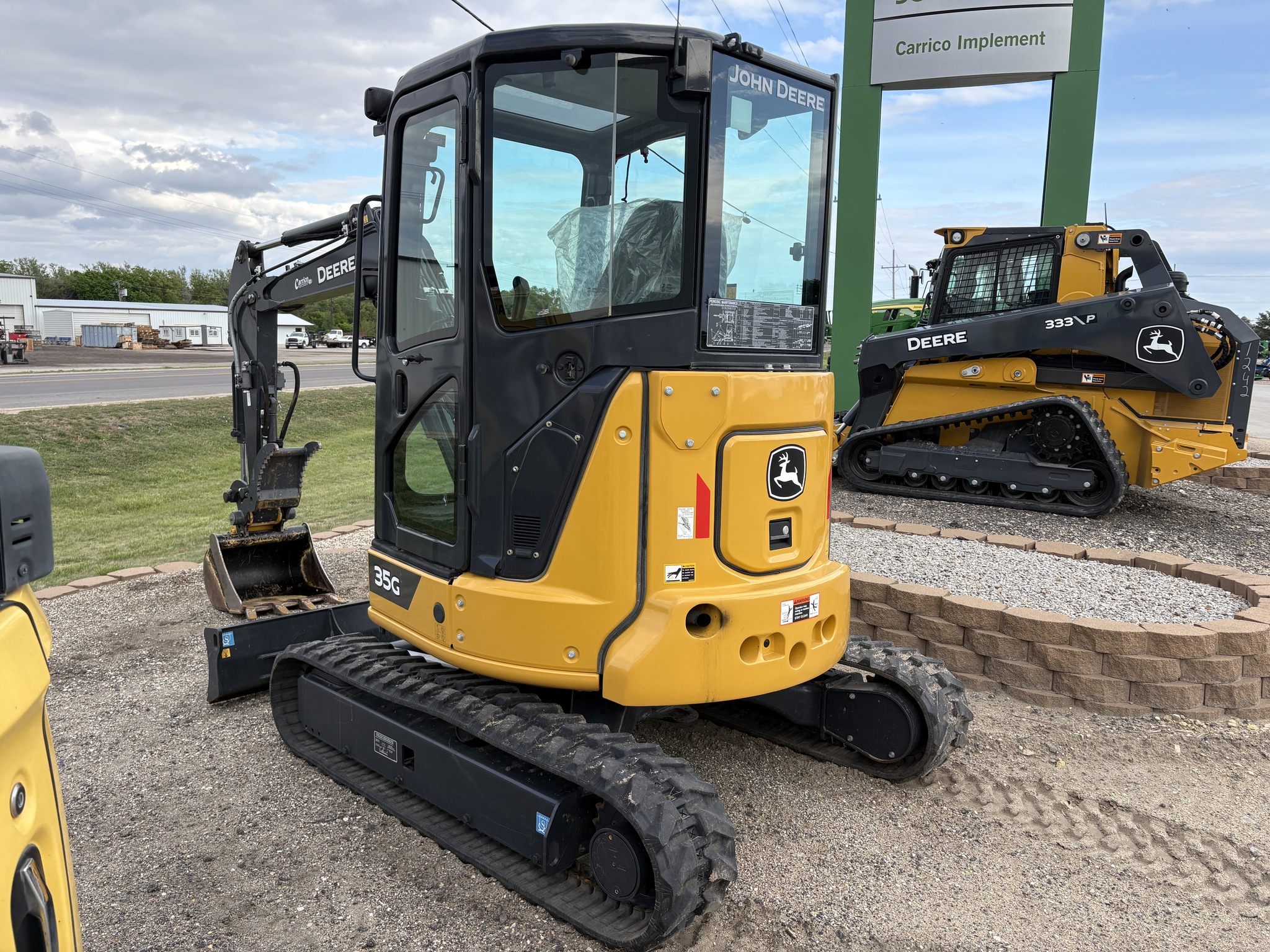 2023 John Deere 35G Image 2
