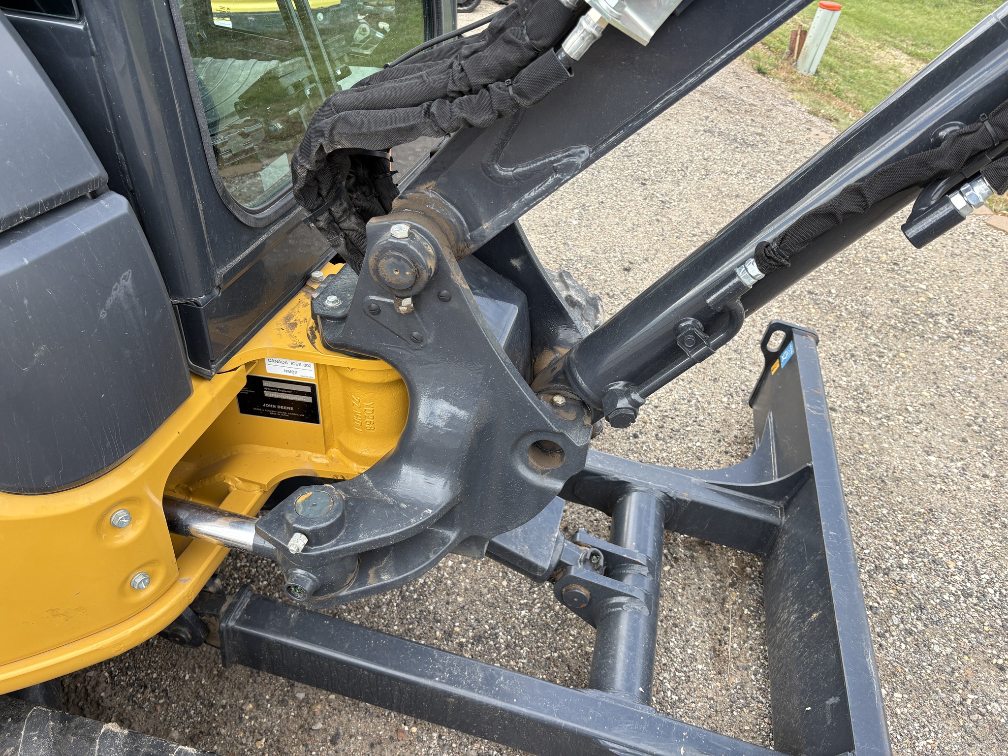 2023 John Deere 35G Image 5