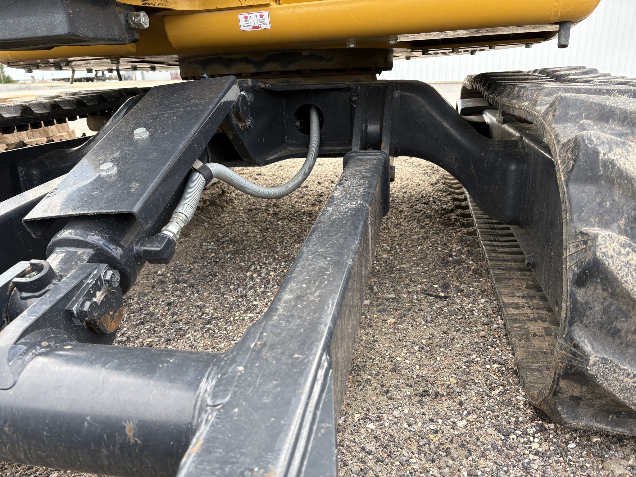 2023 John Deere 35G Image 8