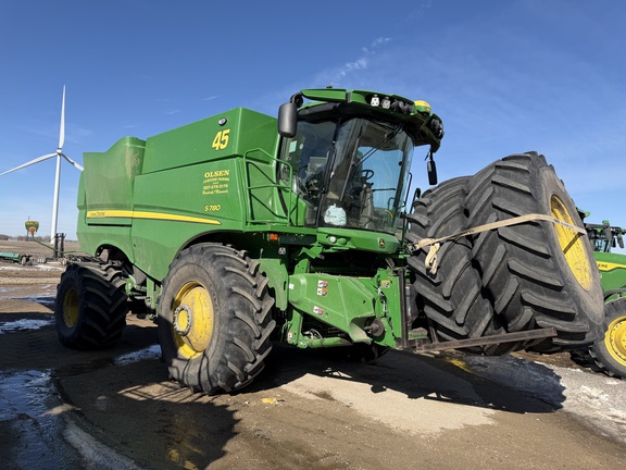  John Deere S780