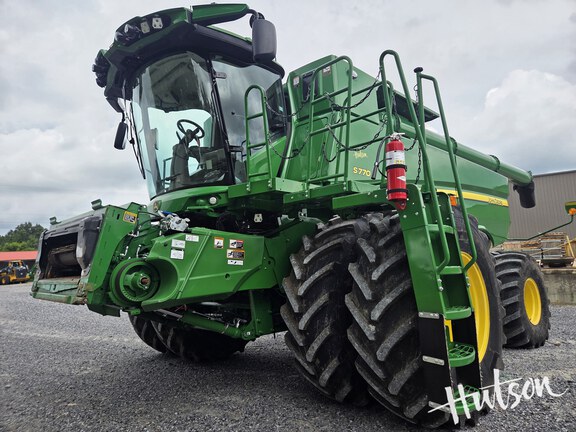 Photo of 2024 John Deere S770