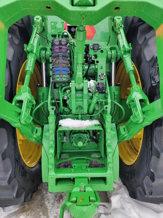 2025 John Deere 8R 310 - Photo9