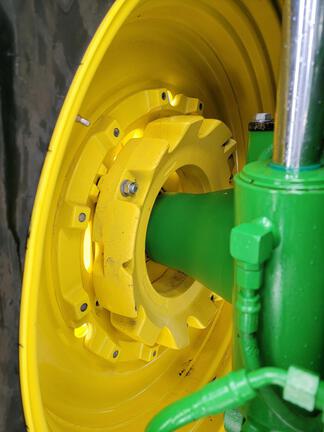 2025 John Deere 8R 310 - Photo13