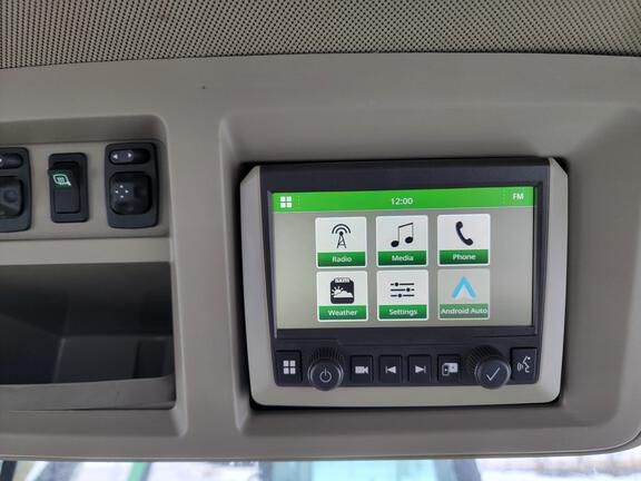 2025 John Deere 8R 310 - Photo18