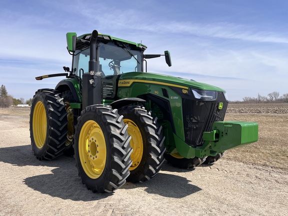 2025 John Deere 8R 310 - Photo3
