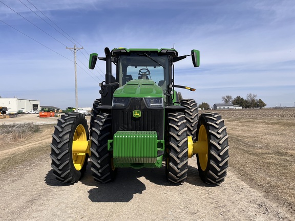 2025 John Deere 8R 310 - Photo2