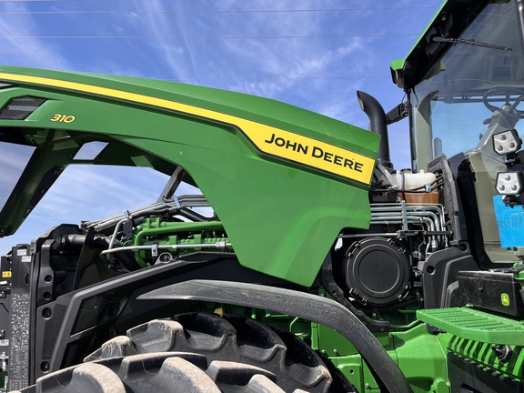 2025 John Deere 8R 310 - Photo26