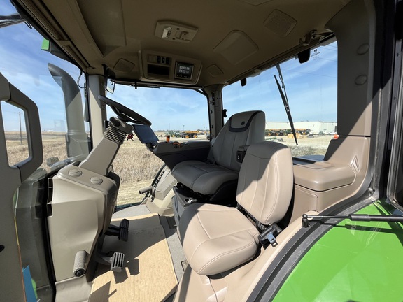 2025 John Deere 8R 310 - Photo34